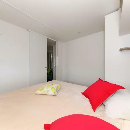 Nyaraló Family Mobilhome Oliva Biograd na Moru